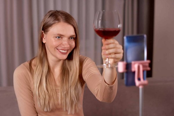 Quels sont les avantages des rencontres en ligne pour trouver l'amour ou l'amitié ?